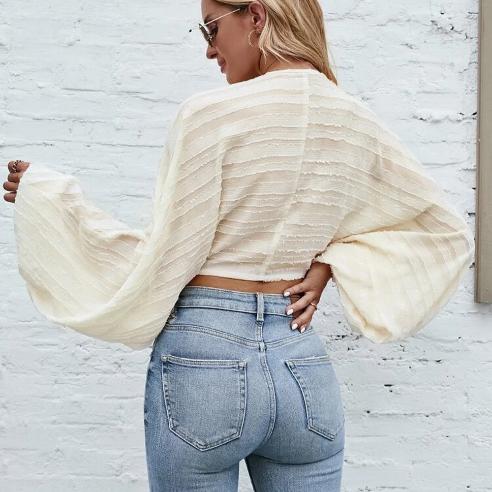 🐚 BOHO CREAM WHITE LACE TRIM CROPPED TOP!
